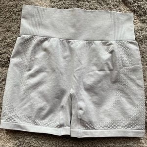 gymshark light gray shorts